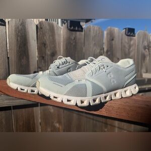 ON Cloud Cloud 6 Glacer | White Running Shoes
